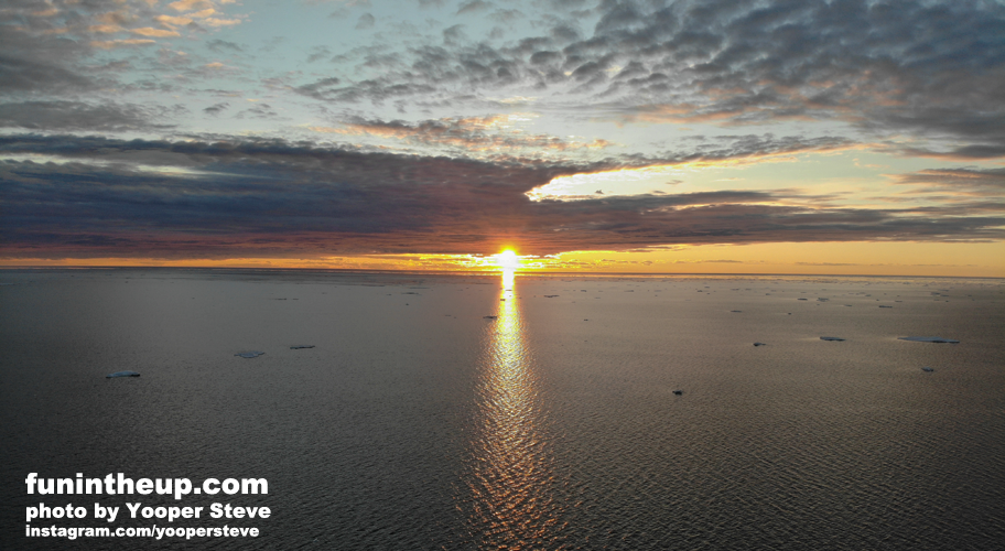 sunset, agate beach, icebergs, iceburg, ice, Lake Superior, upper peninsula, winter wonderland, snowfall, winter